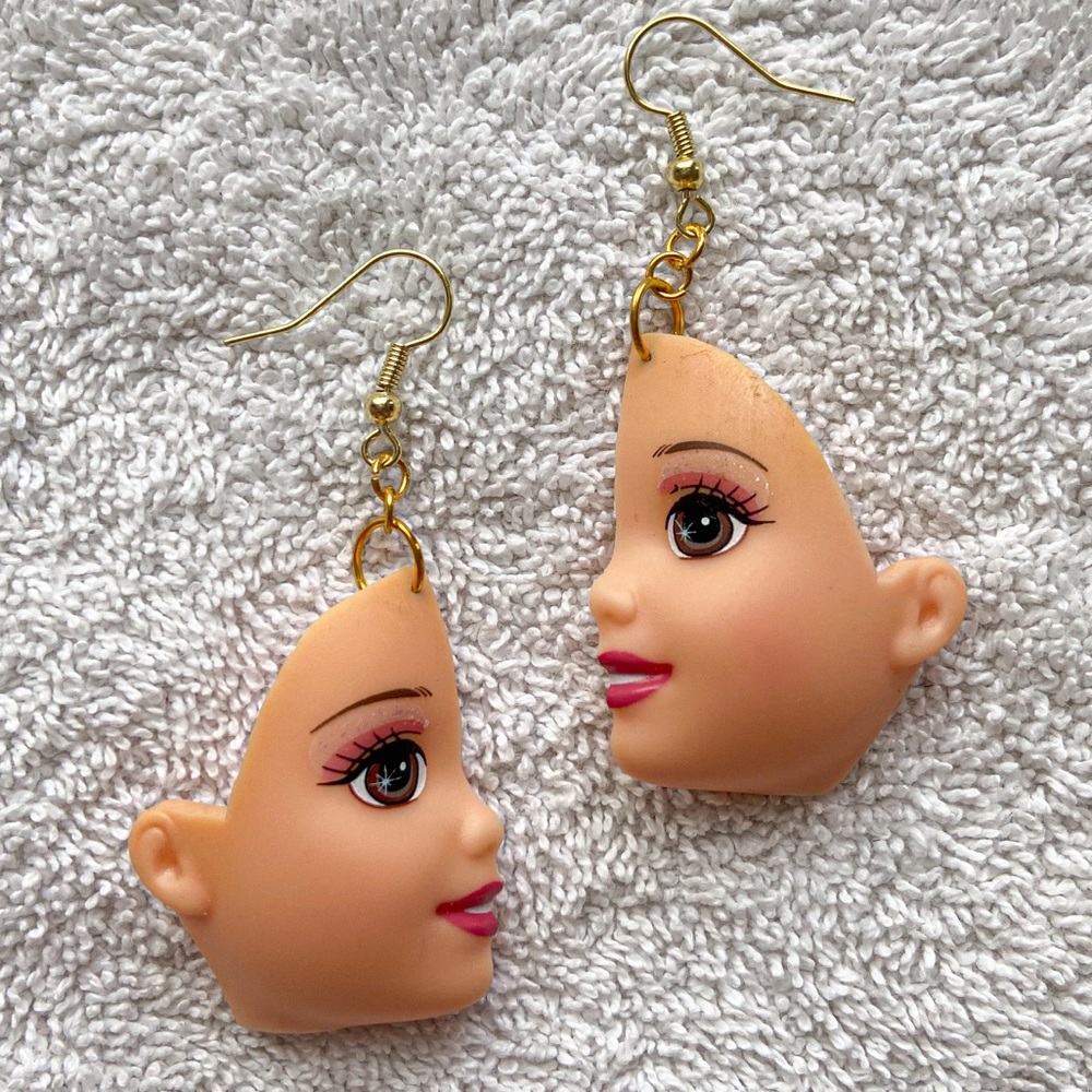 BARBIE HALF FACE/HEAD EARRINGS 💋